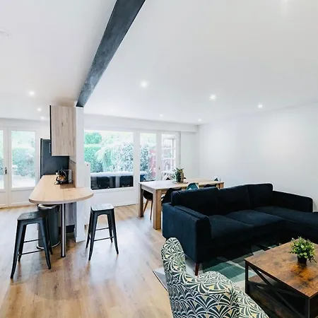 Casa Eden - 7-bedroom House - Enclosed Garden Angers